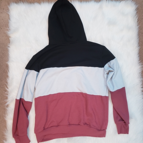 Rue21 sweatshirt - Picture 2 of 4